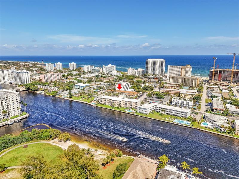 Image 50 of 64 For 1110 Riverside Dr  14