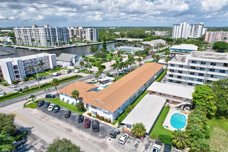 Image 57 of 64 For 1110 Riverside Dr  14