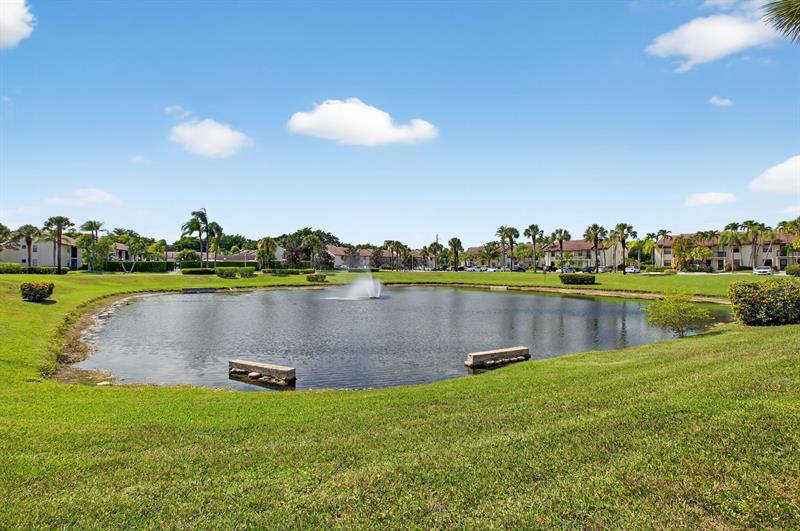 Image 32 of 44 For 22053 Palms Way  105