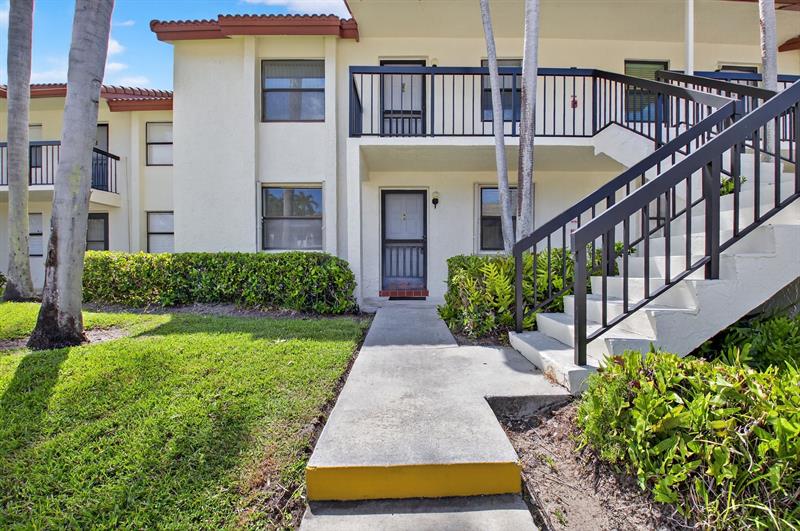 Image 5 of 44 For 22053 Palms Way  105