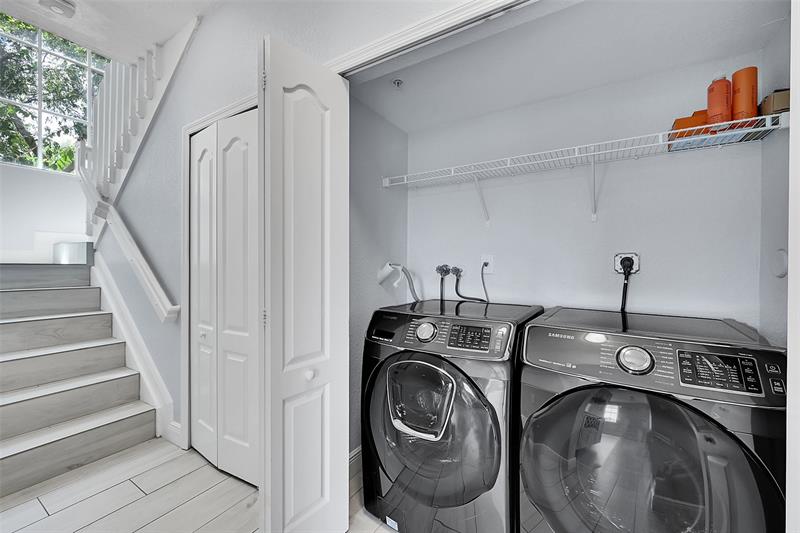 Image 21 of 45 For 150 Jacaranda Country Club Dr  200