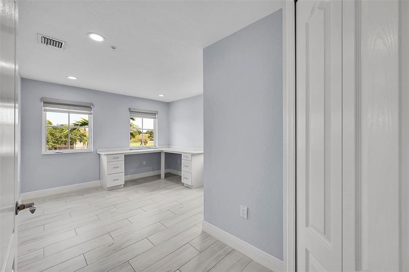 Image 33 of 45 For 150 Jacaranda Country Club Dr  200