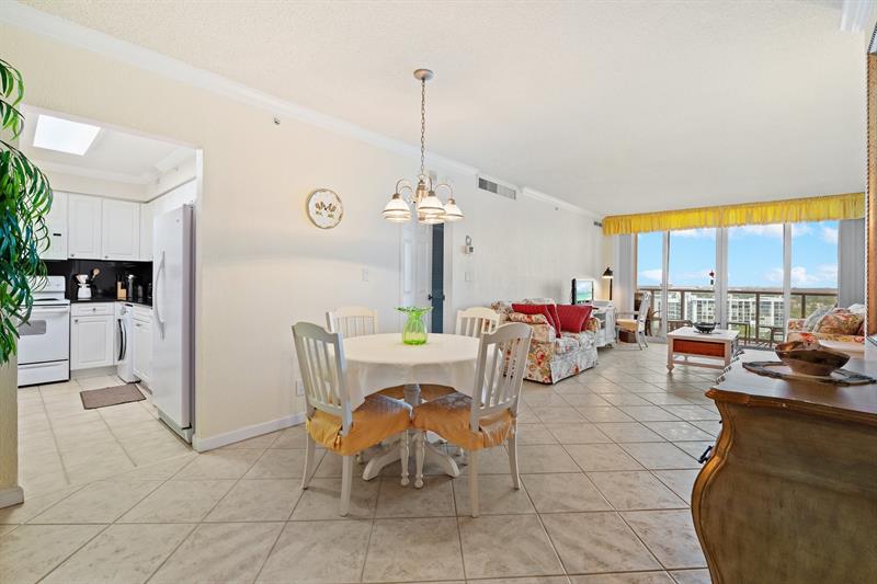 Image 10 of 66 For 2501 Ocean Dr  1428