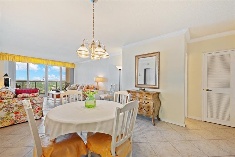 Image 11 of 66 For 2501 Ocean Dr  1428