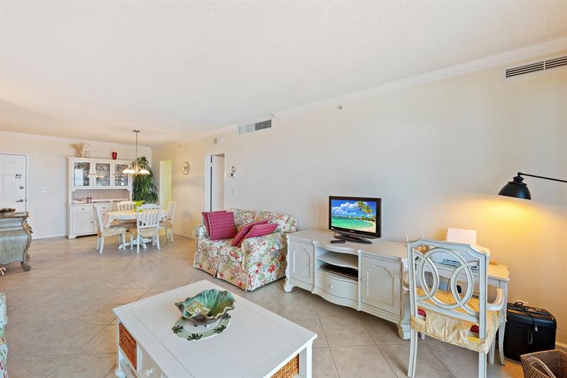 Image 17 of 66 For 2501 Ocean Dr  1428
