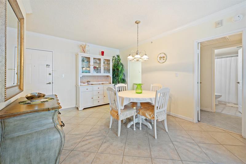 Image 19 of 66 For 2501 Ocean Dr  1428