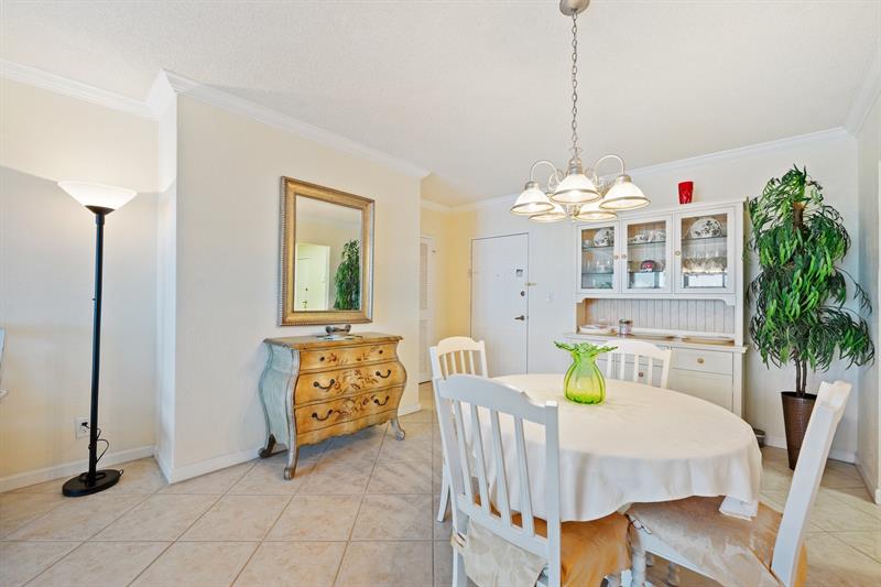 Image 20 of 66 For 2501 Ocean Dr  1428