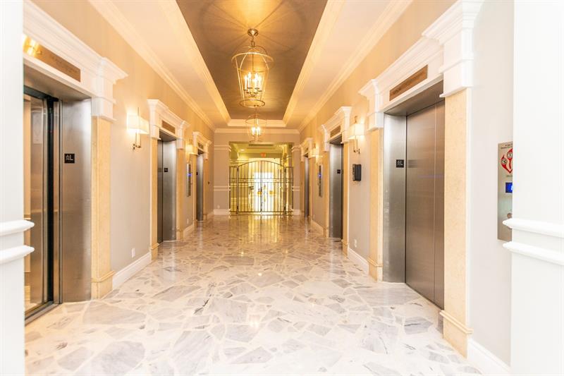 Image 35 of 66 For 2501 Ocean Dr  1428