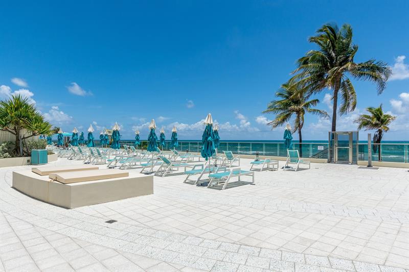 Image 41 of 66 For 2501 Ocean Dr  1428