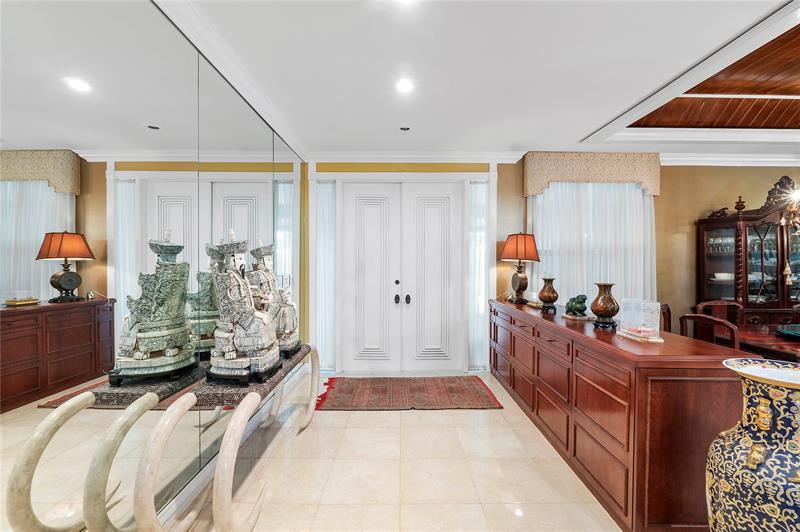 Image 16 of 56 For 21798 Cartagena Dr