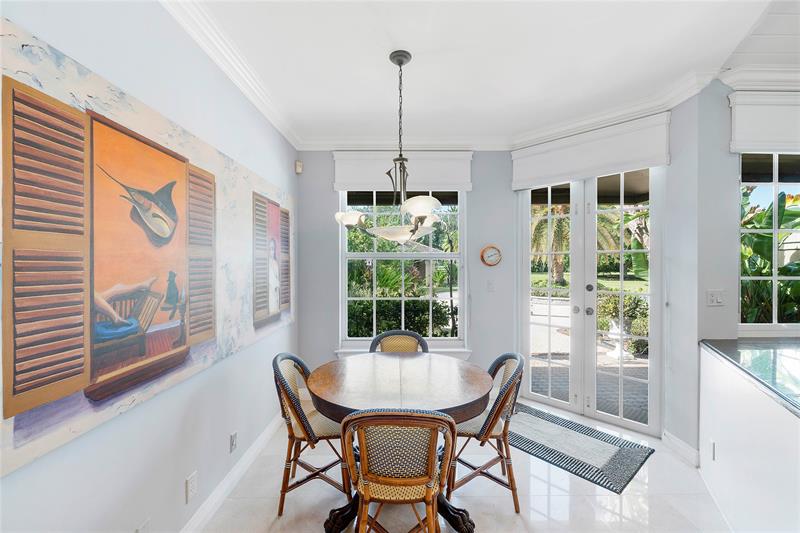 Image 26 of 56 For 21798 Cartagena Dr