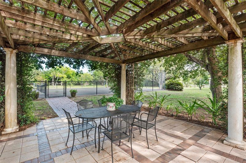 Image 51 of 56 For 21798 Cartagena Dr