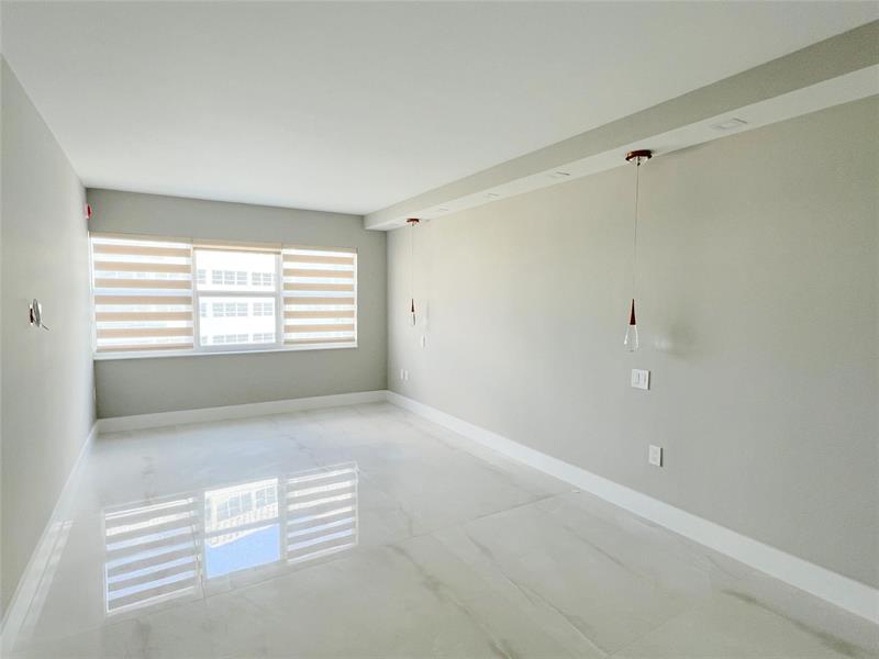 Image 16 of 33 For 3410 Galt Ocean Dr  1009n