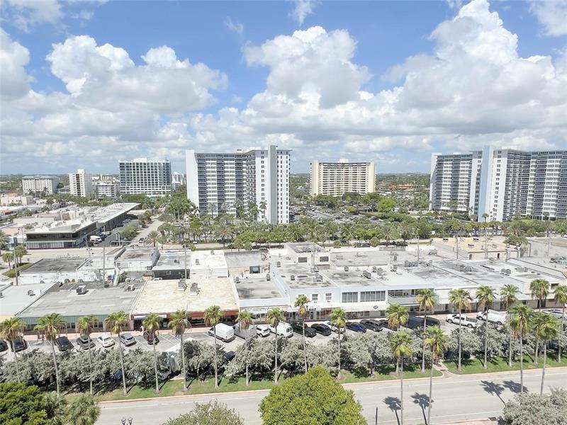 Image 25 of 33 For 3410 Galt Ocean Dr  1009n