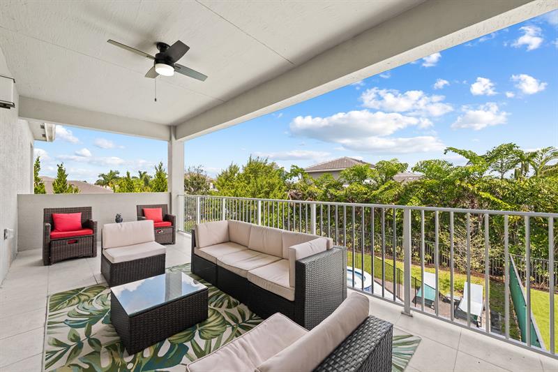 Image 14 of 33 For 7619 Francisca Club Ln