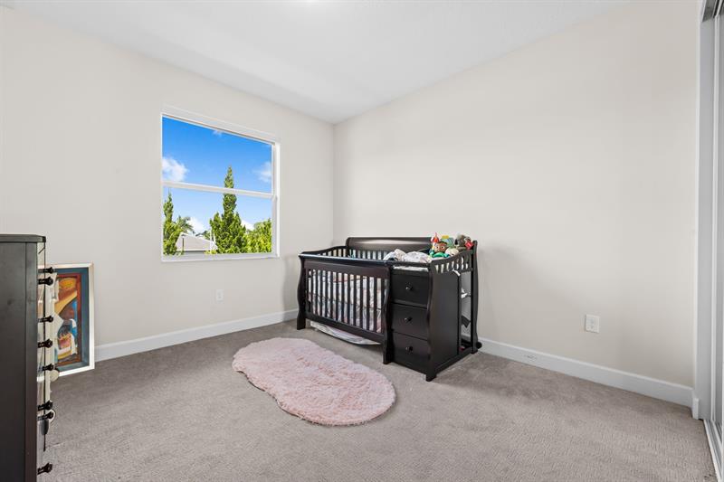 Image 8 of 33 For 7619 Francisca Club Ln