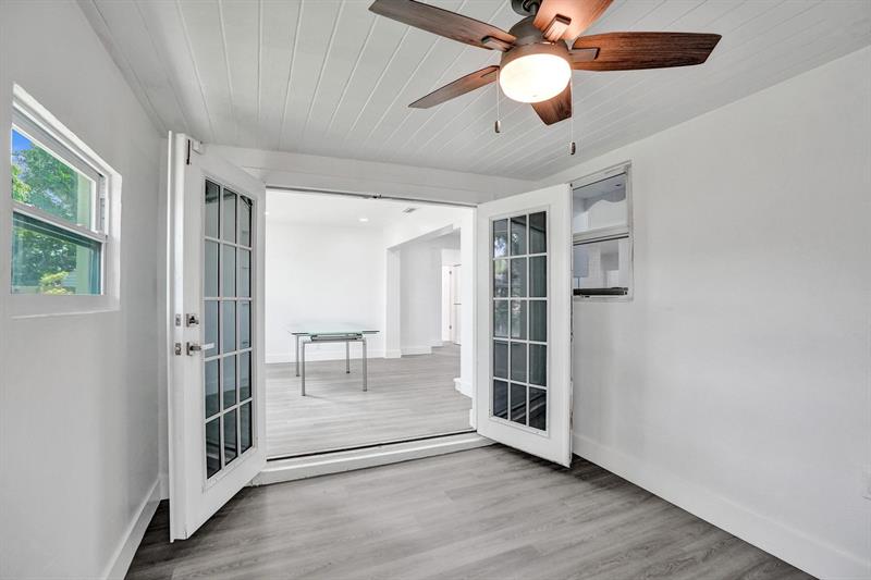Image 41 of 74 For 7341 Meridian St