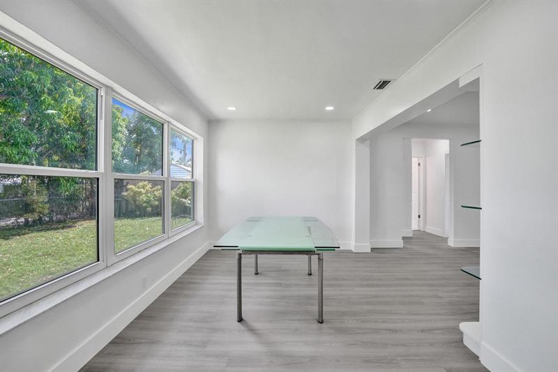 Image 42 of 74 For 7341 Meridian St