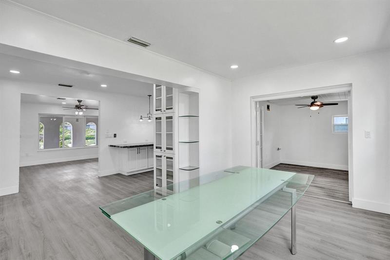 Image 43 of 74 For 7341 Meridian St