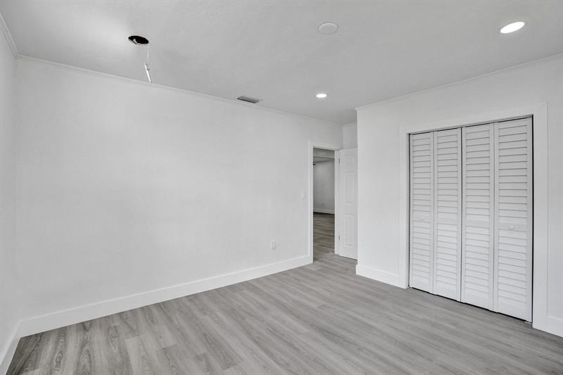 Image 48 of 74 For 7341 Meridian St