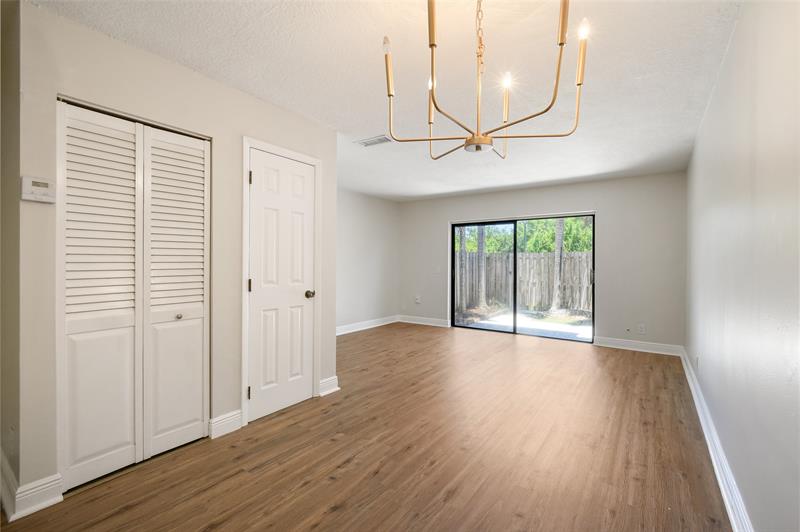 Image 16 of 38 For 410 Cypress Drive  11