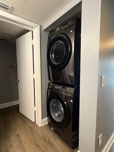 Image 10 of 12 For 1635 Green Acres Cir  Dd202