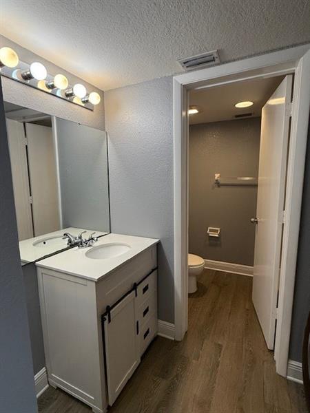 Image 11 of 12 For 1635 Green Acres Cir  Dd202