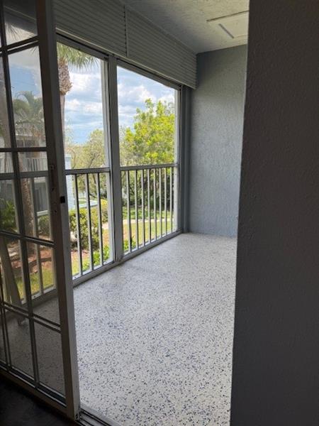 Image 8 of 12 For 1635 Green Acres Cir  Dd202