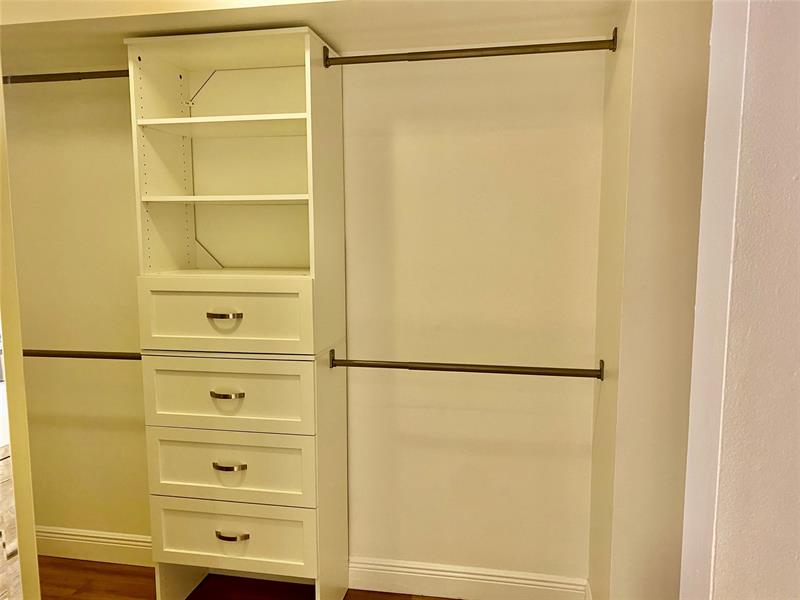 Image 17 of 24 For 5357 Buckhead Cir  1030