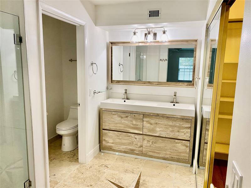 Image 18 of 24 For 5357 Buckhead Cir  1030