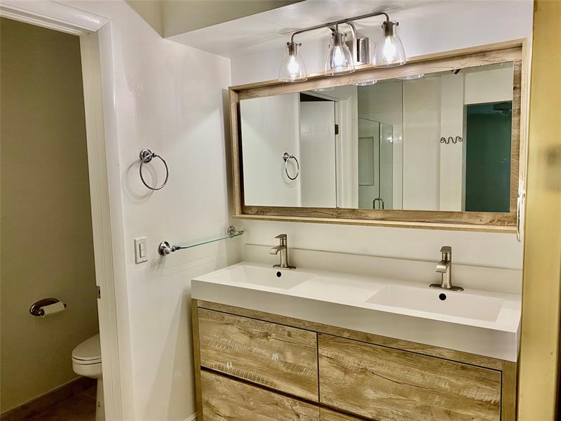 Image 19 of 24 For 5357 Buckhead Cir  1030