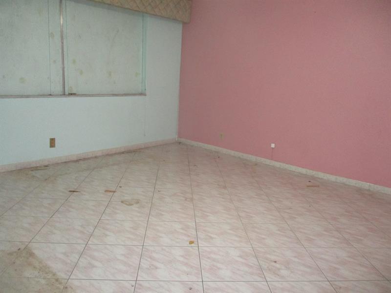 Image 10 of 14 For 1401 Miami Gardens Dr  488