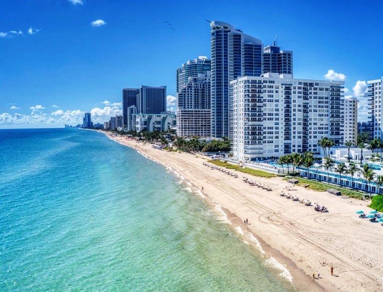 Image 3 of 14 For 2751 Ocean Dr  407s