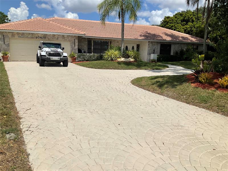 Details for 10477 4th St, Coral Springs, FL 33071