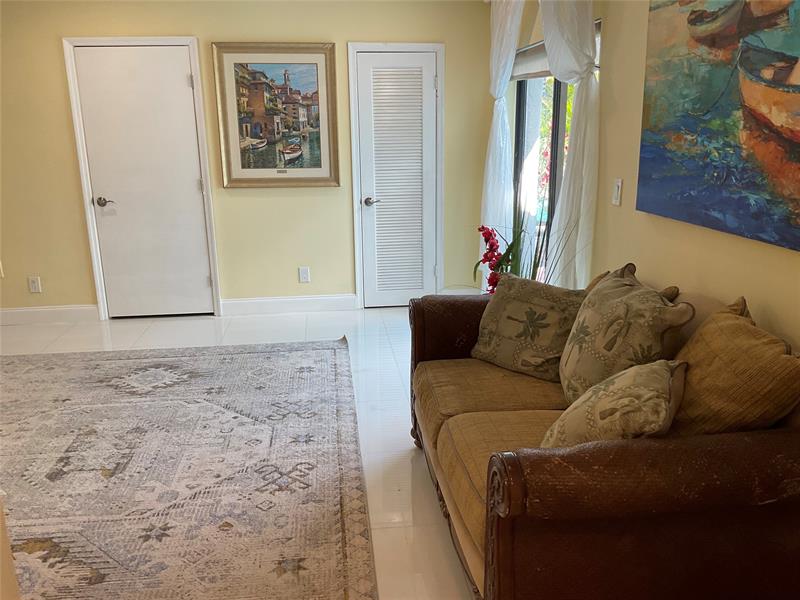 Image 20 of 52 For 10477 4th St