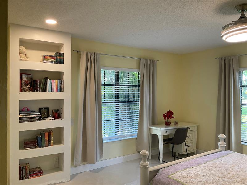 Image 46 of 52 For 10477 4th St