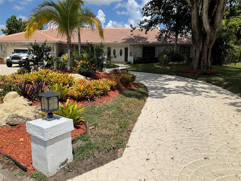 Image 81 of 82 For 10477 4th St