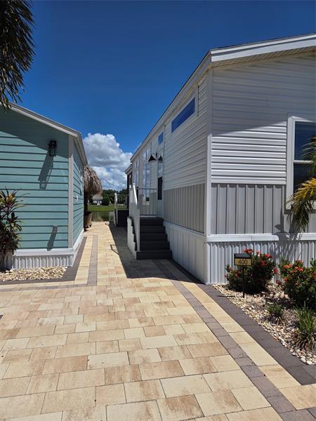 Image 12 of 43 For 617 34th Cove