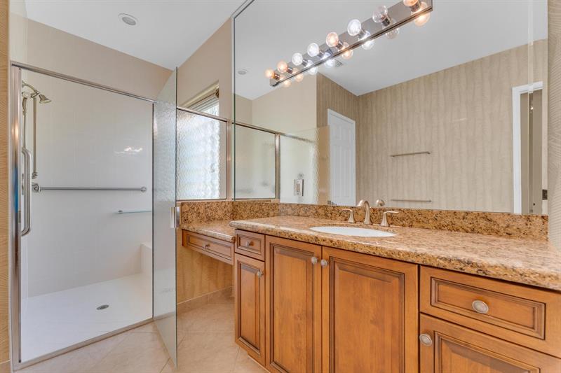 Image 16 of 51 For 7159 Corning Cir