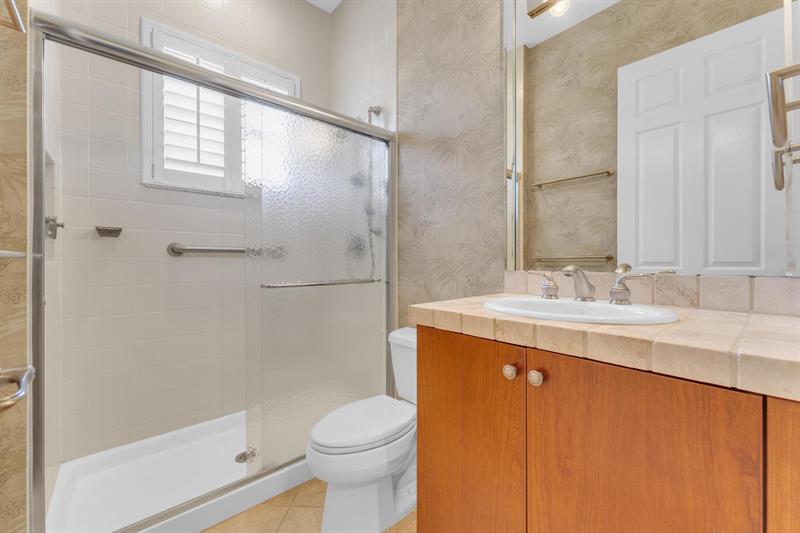 Image 23 of 51 For 7159 Corning Cir