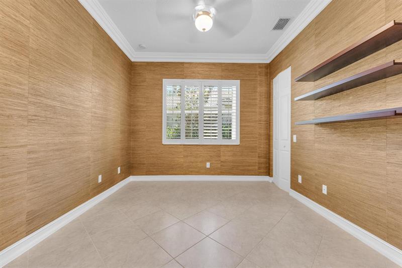 Image 25 of 51 For 7159 Corning Cir