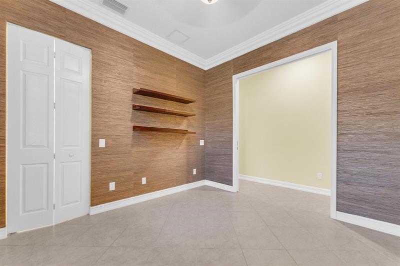 Image 26 of 51 For 7159 Corning Cir