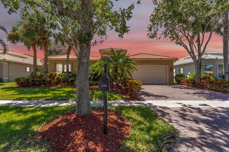 Image 4 of 51 For 7159 Corning Cir