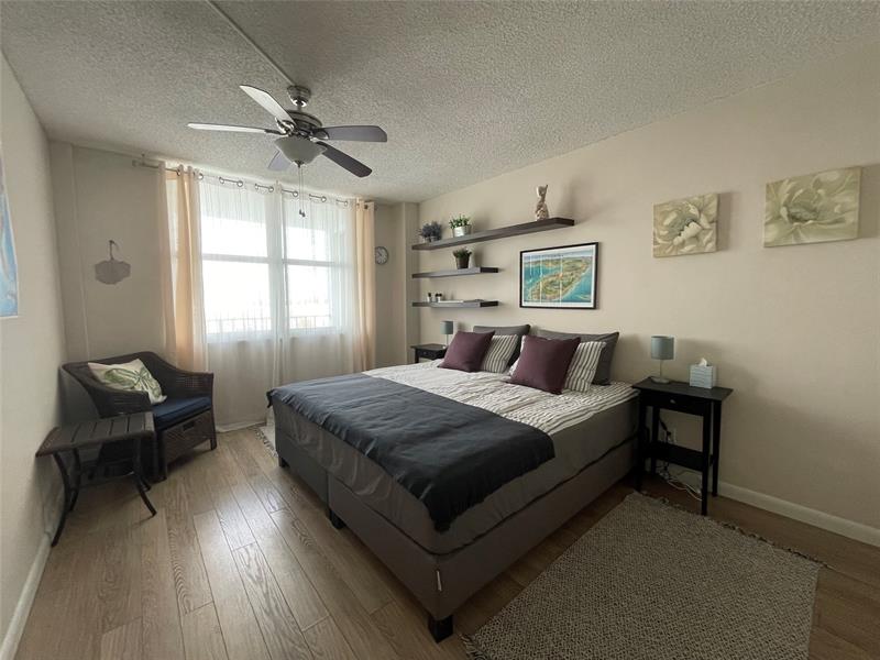 Image 20 of 32 For 1609 Riverside Dr  601