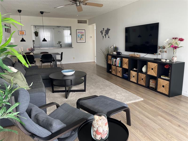 Image 8 of 32 For 1609 Riverside Dr  601