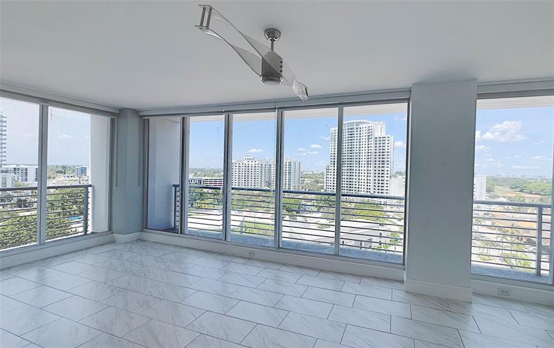 Image 2 of 34 For 1720 Harrison St  11h