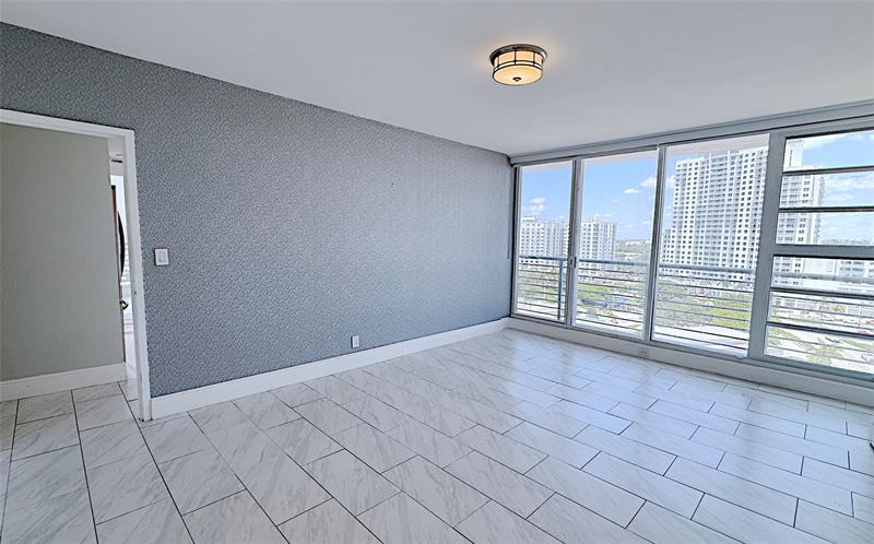 Image 22 of 34 For 1720 Harrison St  11h