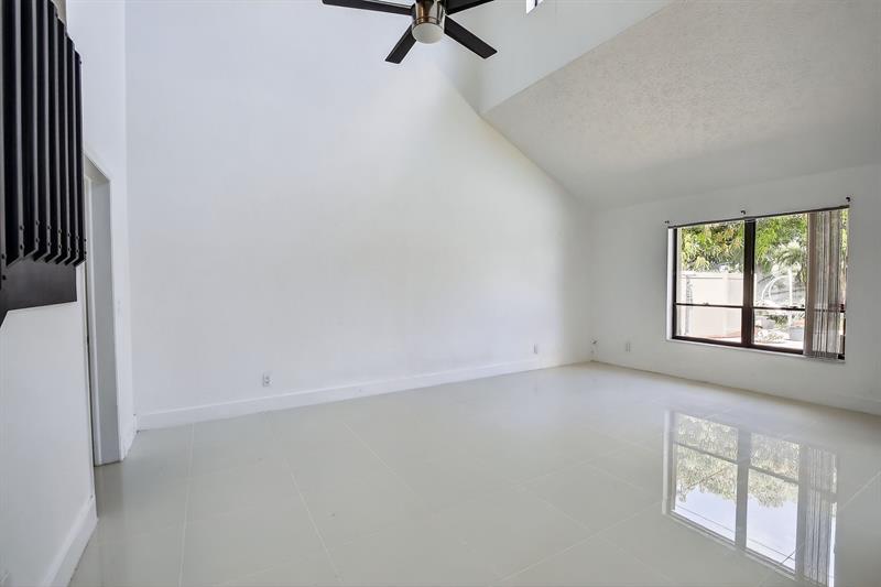 Image 15 of 48 For 8201 57th St