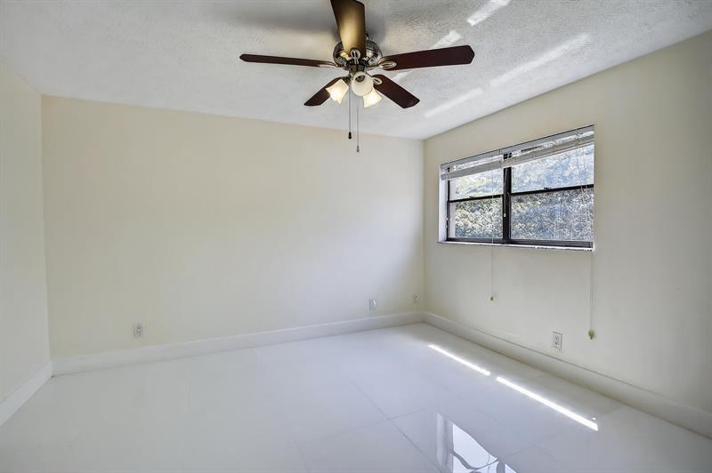 Image 22 of 48 For 8201 57th St