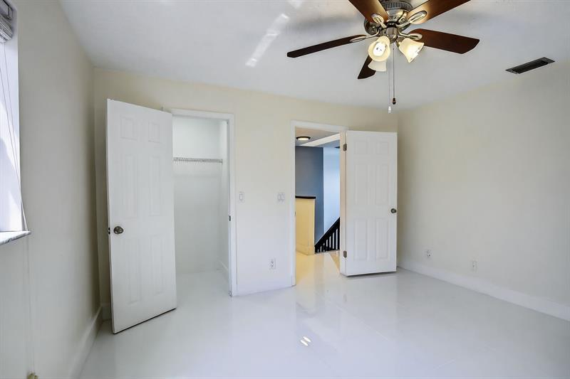 Image 23 of 48 For 8201 57th St